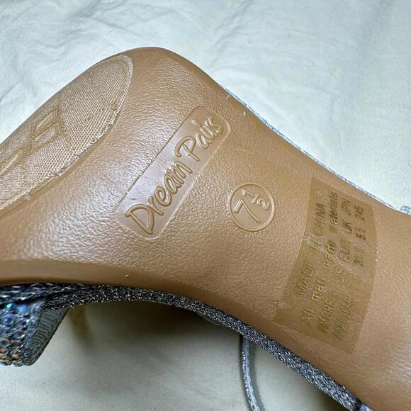 DREAM PAIRS Amore Sliver Shimmer Strappy Stiletto Women's Size 7.5 Heel 3” inch - Picture 4 of 6